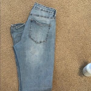 H&M light wash jeans
